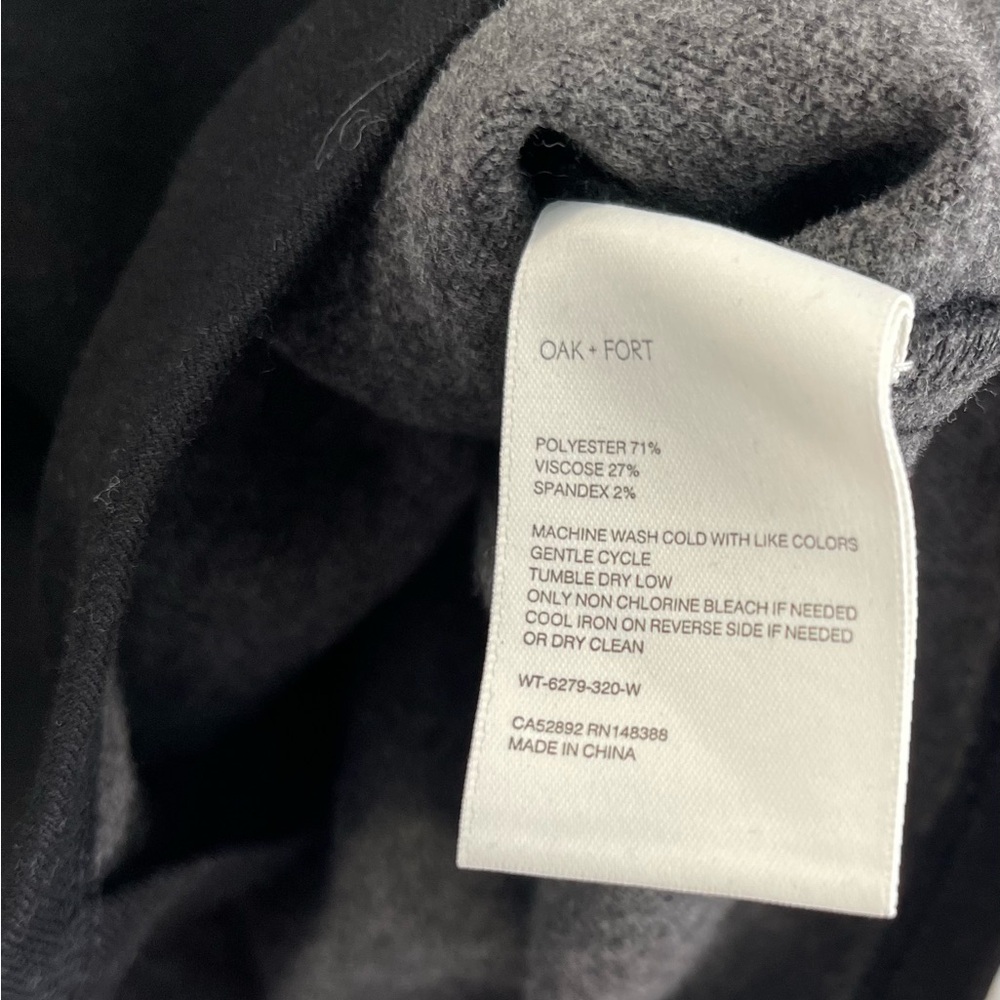 Sz.M- Oak+Fort V-Neck Long sleeve top - Picture 4 of 10